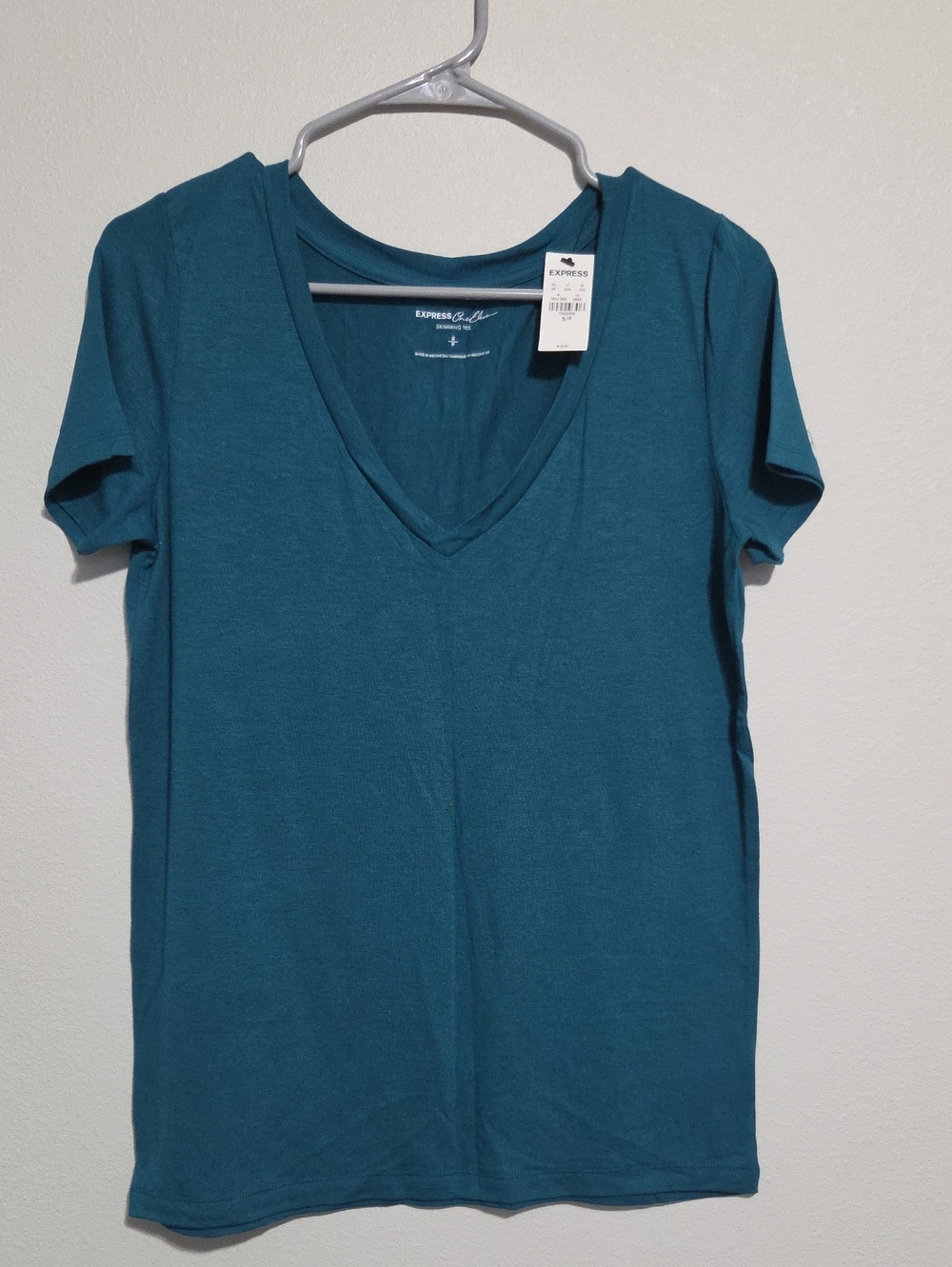 Express Women's Teal V-Neck Short Sleeve Tee